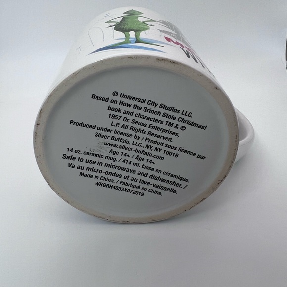 Dr. Seuss The Grinch "MERRY WHATEVER!" Ceramic Hot Cold Beverage Cup 14 Oz. Mug - Picture 2 of 9